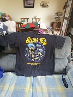 Blink 182 MISSIONARY IMPOSSIBLE 2025 TOUR 2XL T SHIRT